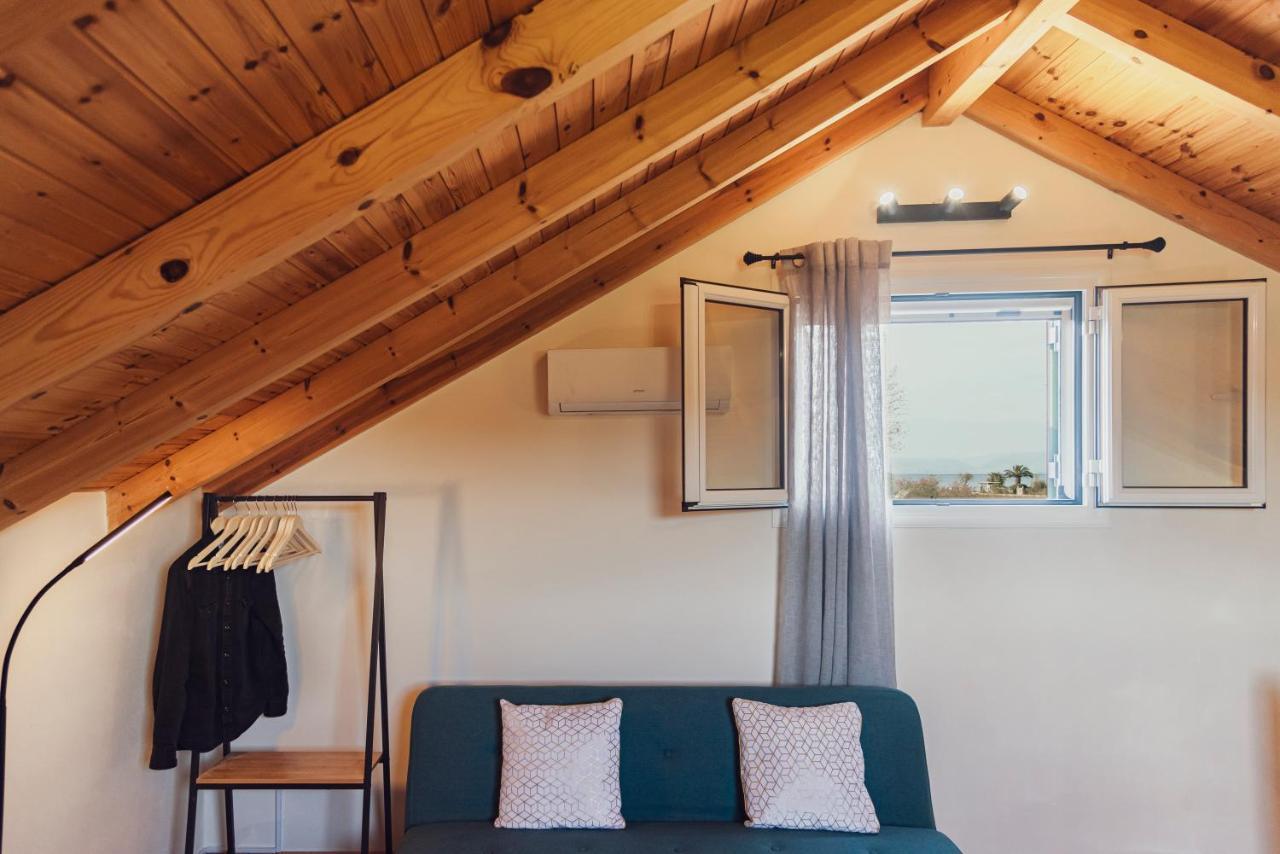 Burnelia Vacation House ليفكيمي المظهر الخارجي الصورة