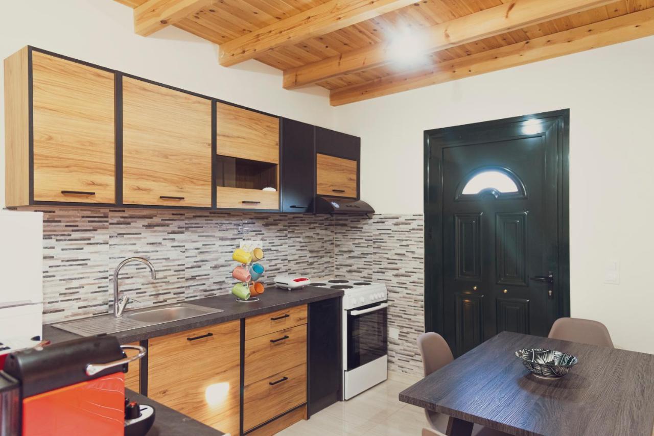 Burnelia Vacation House ليفكيمي المظهر الخارجي الصورة