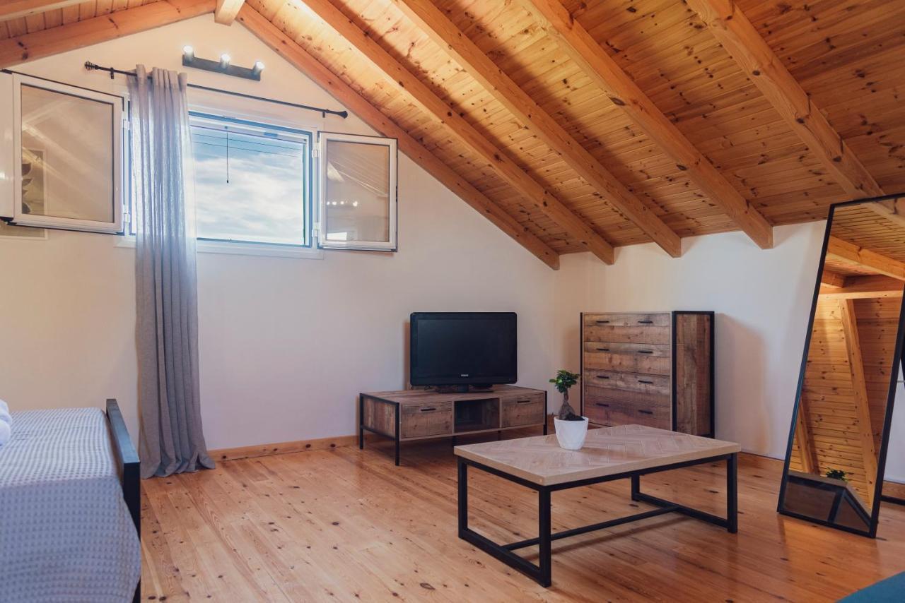 Burnelia Vacation House ليفكيمي المظهر الخارجي الصورة