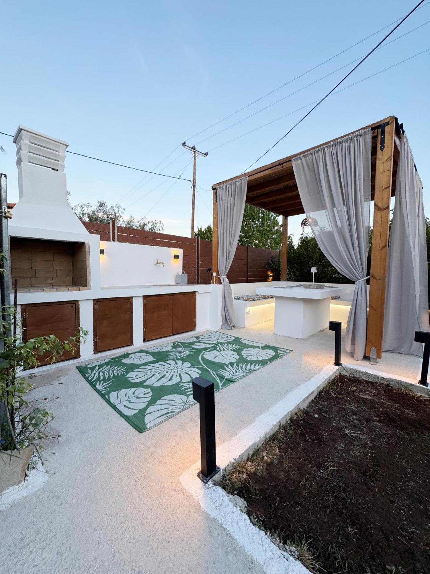Burnelia Vacation House ليفكيمي المظهر الخارجي الصورة